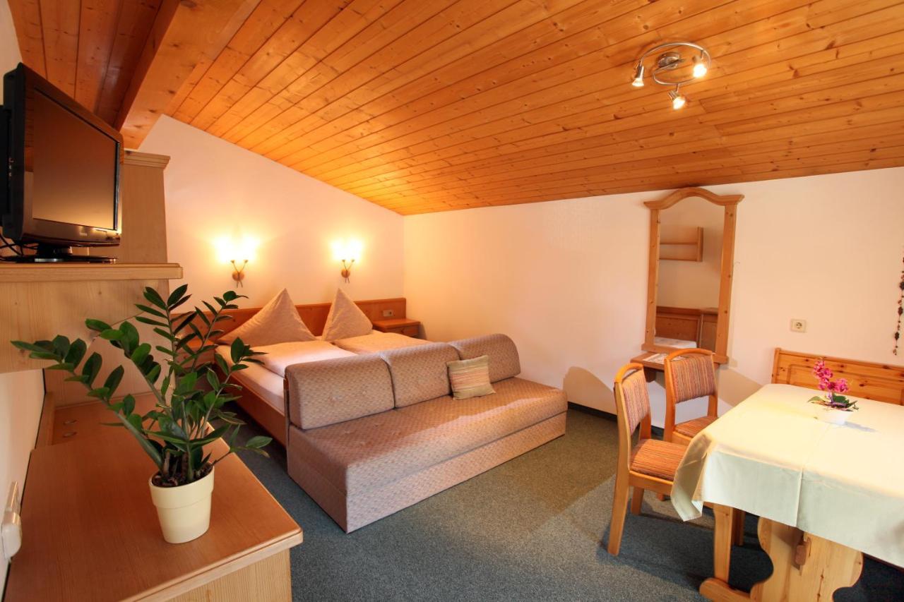 Gaestehaus Roland Kirchberg in Tirol Exterior photo